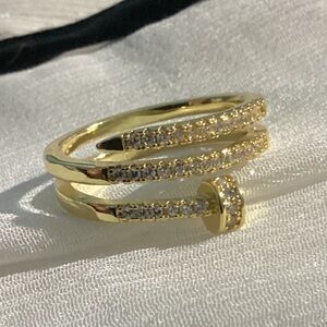 💋💄 18k Gold Polymer lSparkling Zircon Swirl Nail Ring